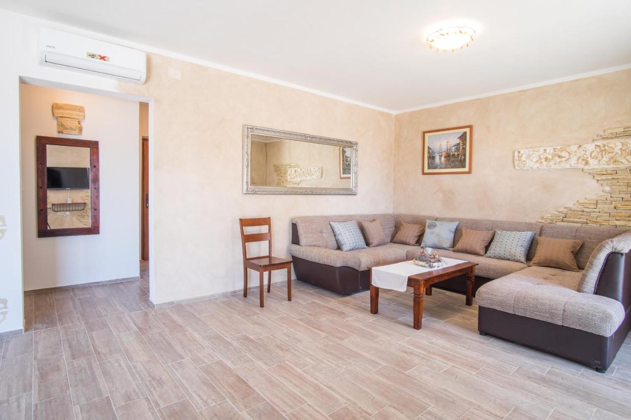 Villa Dijana West Linardići Εξωτερικό φωτογραφία